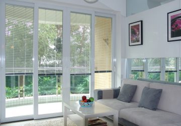 cách chọn cửa cho nhà phố