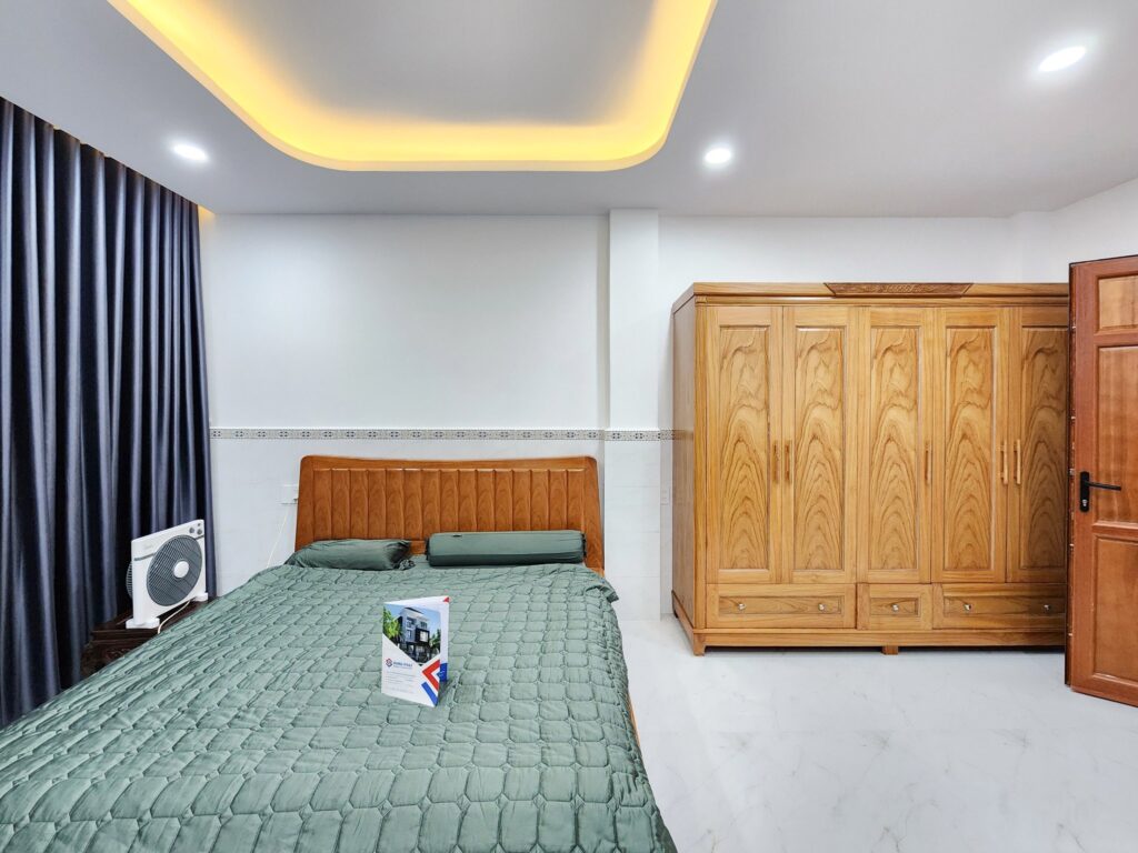 Phòng ngủ lầu 3 được thiết kế dành cho bé trai. 