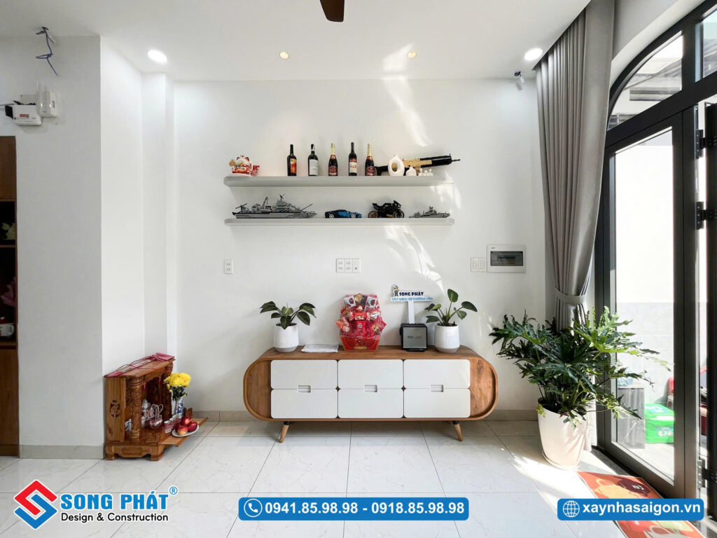 Góc kệ tủ nhỏ xinh, vừa trang trí vừa tiện lợi cho sinh hoạt hằng ngày.