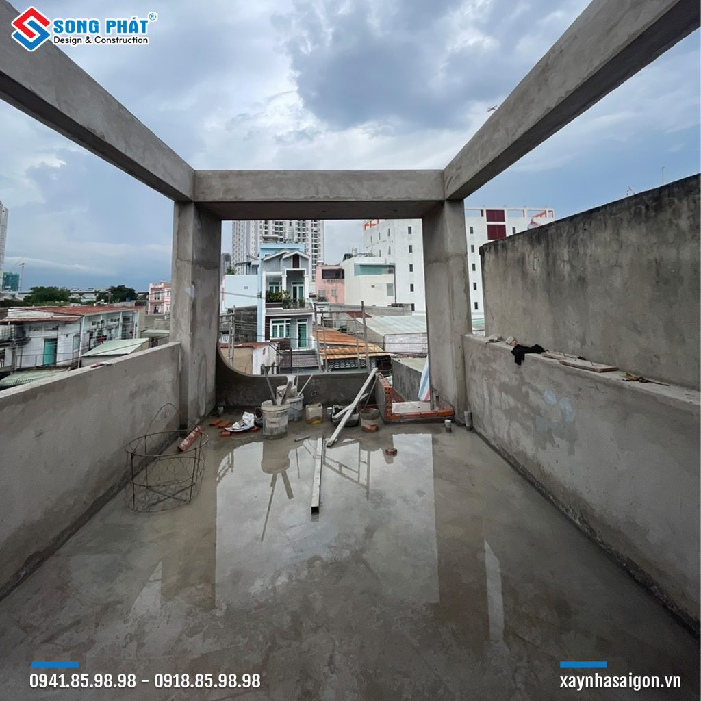 16/08 Tô bắt chỉ mặt tiền sân thượng