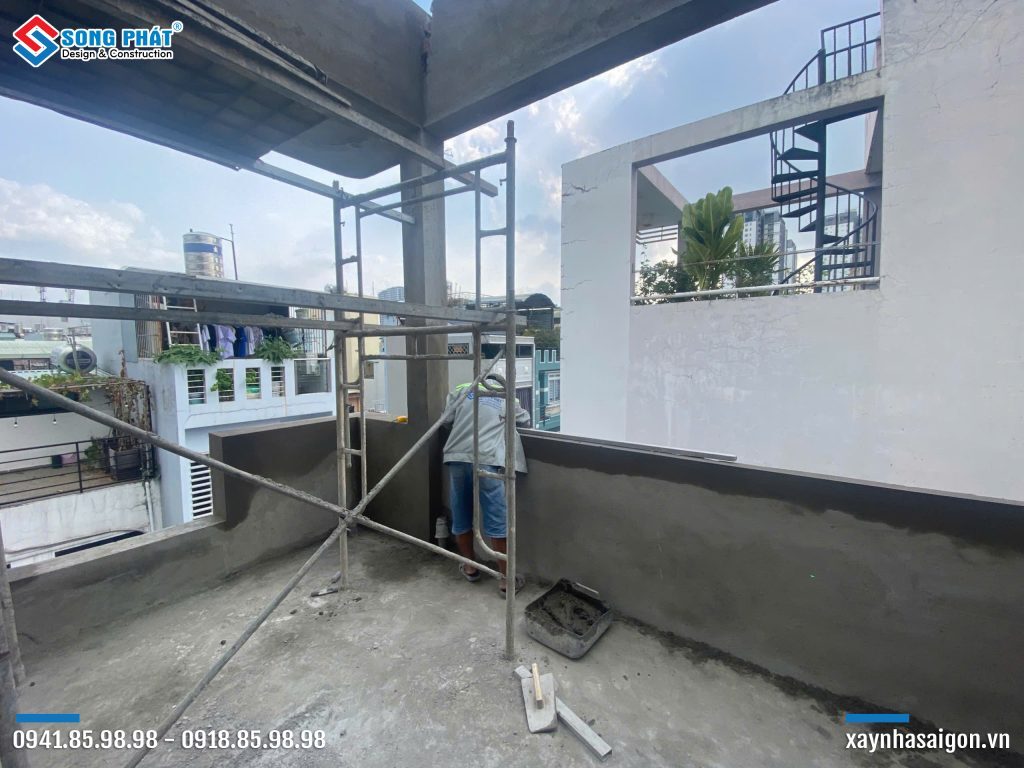 13/03 Tô tường sân thượng, mặt tiền