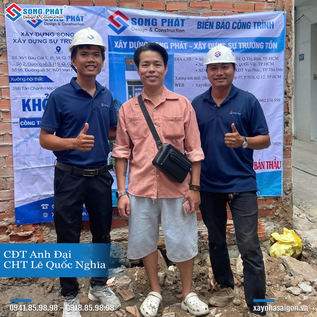 CĐT Anh Đại cùng đội ngũ Song Phát trong buổi lễ khởi công