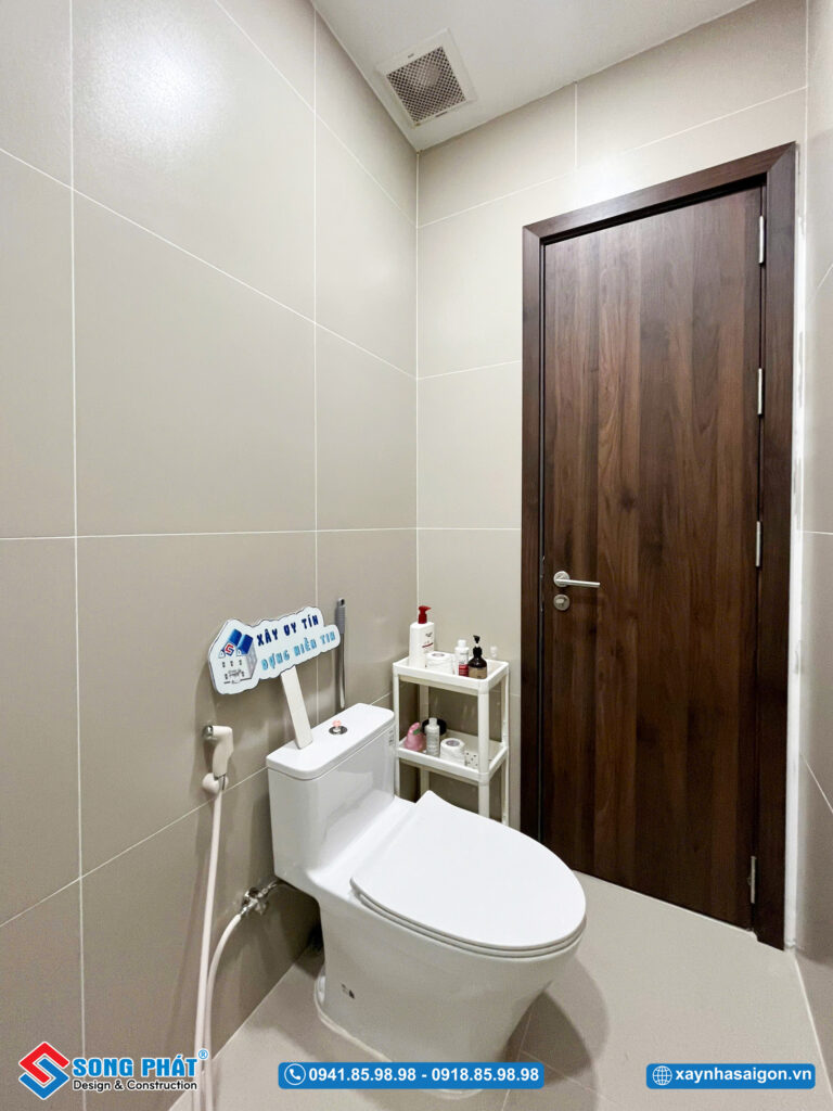 Nhà vệ sinh thiết kế gọn gàng, sạch sẽ và dễ dàng sử dụng mỗi ngày