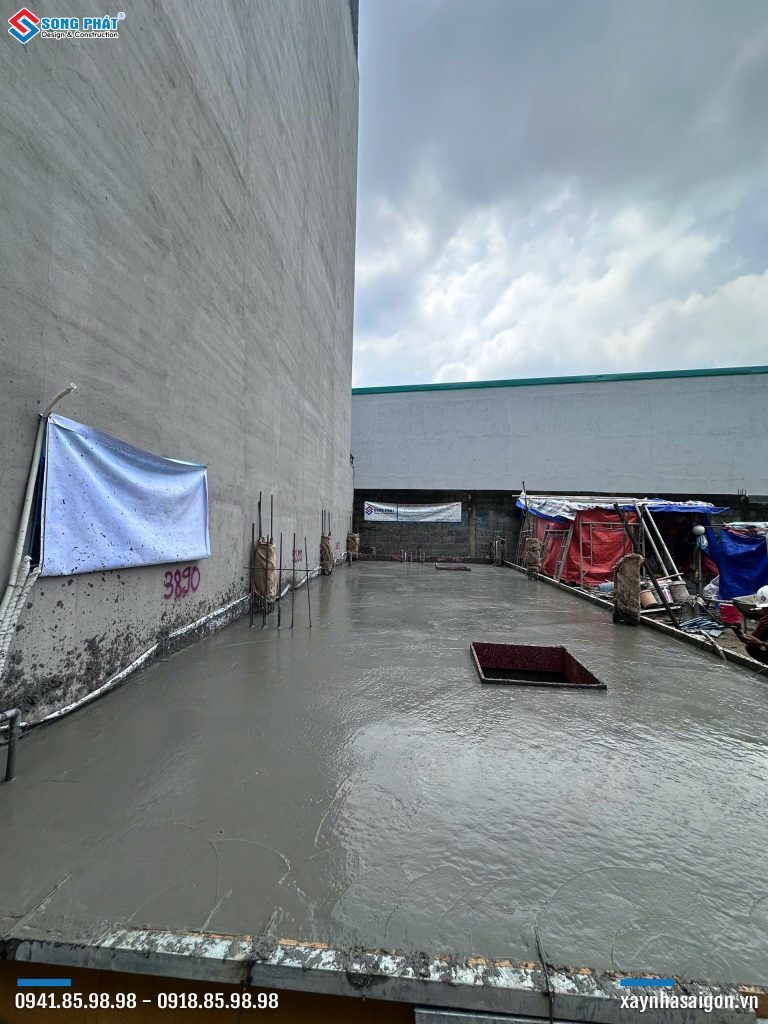 23/10 Hoàn thiện đổ bê tông móng – sàn trệt